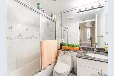 540 Brickell Key Dr #603, Miami, FL 33131 - Photo 11