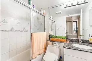 540 Brickell Key Dr, Miami, FL 33131 - Photo 11