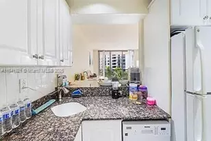 540 Brickell Key Dr, Miami, FL 33131 - Photo 7