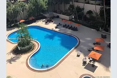 540 Brickell Key Dr #603, Miami, FL 33131 - Photo 3