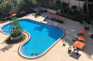 540 Brickell Key Dr, Miami, FL 33131 - Photo 3