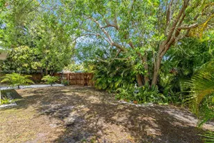 10401 NE 2nd Ave, Miami Shores, FL 33138 - Photo 37