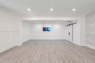 10401 NE 2nd Ave, Miami Shores, FL 33138 - Photo 11