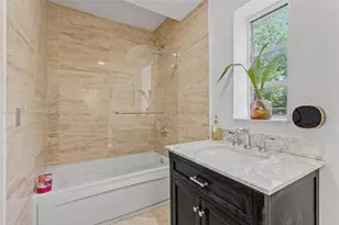 10401 NE 2nd Ave, Miami Shores, FL 33138 - Photo 27