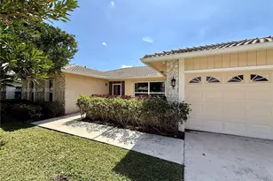 10126 Crosswind Rd, Boca Raton, FL 33498 - Photo 5