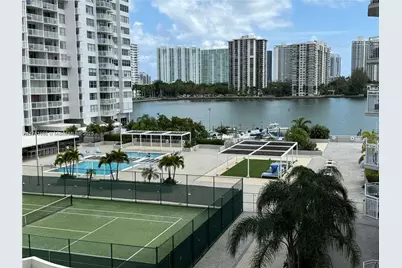 18071 Biscayne Blvd #1202, Aventura, FL 33160 - Photo 9