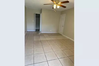 851 SW 9th St #2, Hallandale Beach, FL 33009 - Photo 3