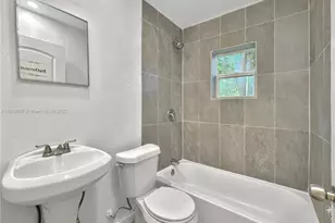 7770 NW 9th Ave, Miami, FL 33150 - Photo 17