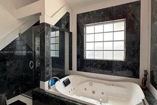 747 W 78th St, Hialeah, FL 33014 - Photo 17