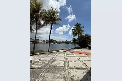 747 W 78th St, Hialeah, FL 33014 - Photo 33