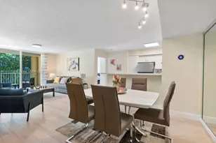 19999 E Country Club Dr, Aventura, FL 33180 - Photo 5