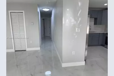 2353 Delrose Dr E, Lakeland, FL 33805 - Photo 3