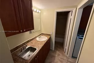 6930 Miami Gardens Dr, Hialeah, FL 33015 - Photo 9