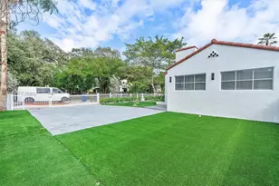 58 NE 45th St, Miami, FL 33137 - Photo 19