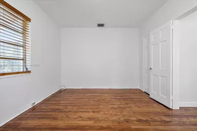 8826 Emerson Ave, Surfside, FL 33154 - Photo 19