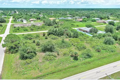 841 Milwaukee Blvd, Lehigh Acres, FL 33974 - Photo 7