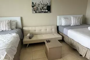 19201 Collins Ave, Sunny Isles Beach, FL 33160 - Photo 9