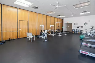 20301 W Country Club Dr, Aventura, FL 33180 - Photo 33