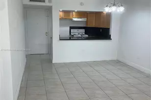 10500 SW 108th Ave, Miami, FL 33176 - Photo 3