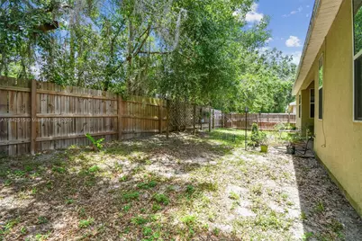 419 Cierra Oaks Cir, Other City - In The State Of Florida, FL 32159 - Photo 37