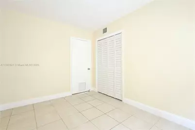 1429 SW 9th St #5, Fort Lauderdale, FL 33312 - Photo 5