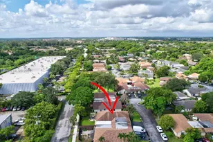 2078 SW 71st Way, Davie, FL 33317 - Photo 37
