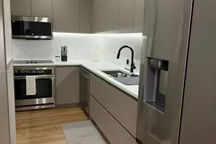 10185 NE Collins Ave, Bal Harbour, FL 33154 - Photo 9