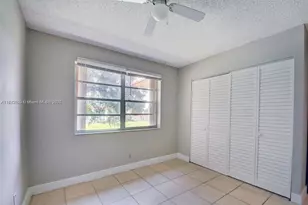 114 Lake Anne Dr, West Palm Beach, FL 33411 - Photo 5