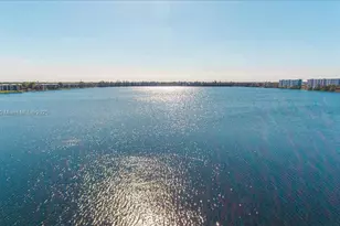 110 Lake Emerald Dr, Oakland Park, FL 33309 - Photo 9