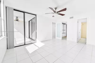 110 Lake Emerald Dr #403, Oakland Park, FL 33309 - Photo 13