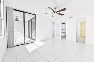 110 Lake Emerald Dr, Oakland Park, FL 33309 - Photo 13