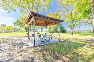 110 Lake Emerald Dr, Oakland Park, FL 33309 - Photo 27