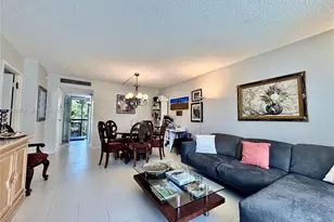 20500 W Country Club Dr, Aventura, FL 33180 - Photo 3