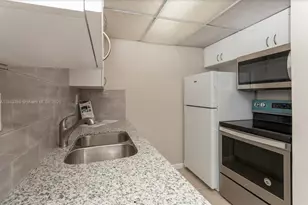 2145 Pierce St, Hollywood, FL 33020 - Photo 5