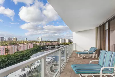 19500 Turnberry Way #9D, Aventura, FL 33180 - Photo 9