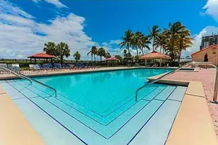 2555 Collins Ave, Miami Beach, FL 33140 - Photo 21