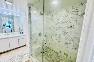 2555 Collins Ave, Miami Beach, FL 33140 - Photo 7