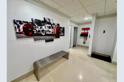 2555 Collins Ave #PH214, Miami Beach, FL 33140 - Photo 19