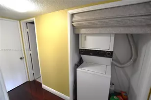 3800 Oaks Clubhouse Dr, Pompano Beach, FL 33069 - Photo 13