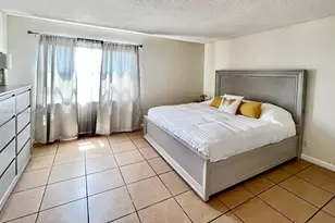 401 Golden Isles Dr, Hallandale Beach, FL 33009 - Photo 17