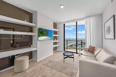 398 NE 5th St #1711, Miami, FL 33132 - Photo 9