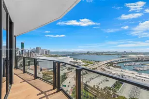 398 NE 5th St, Miami, FL 33132 - Photo 21