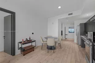 398 NE 5th St, Miami, FL 33132 - Photo 13