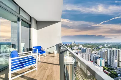 88 SW 7th St #4004, Miami, FL 33130 - Photo 1