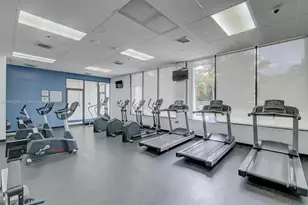 100 Bayview Dr, Sunny Isles Beach, FL 33160 - Photo 29