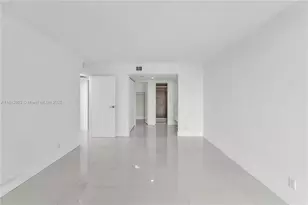 100 Bayview Dr, Sunny Isles Beach, FL 33160 - Photo 13