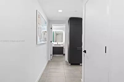 227 NE 2nd St #2911, Miami, FL 33132 - Photo 11