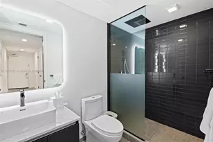 227 NE 2nd St, Miami, FL 33132 - Photo 7