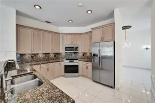 260 Montclaire Dr, Weston, FL 33326 - Photo 15