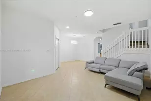 2851 W Prospect Rd, Tamarac, FL 33309 - Photo 3